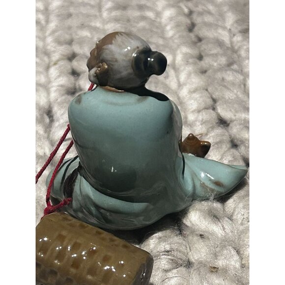 Vintage Shiwan Pottery Figurine Of Chinese Mudman Drinking Tea Light Green - Picture 5 of 6
